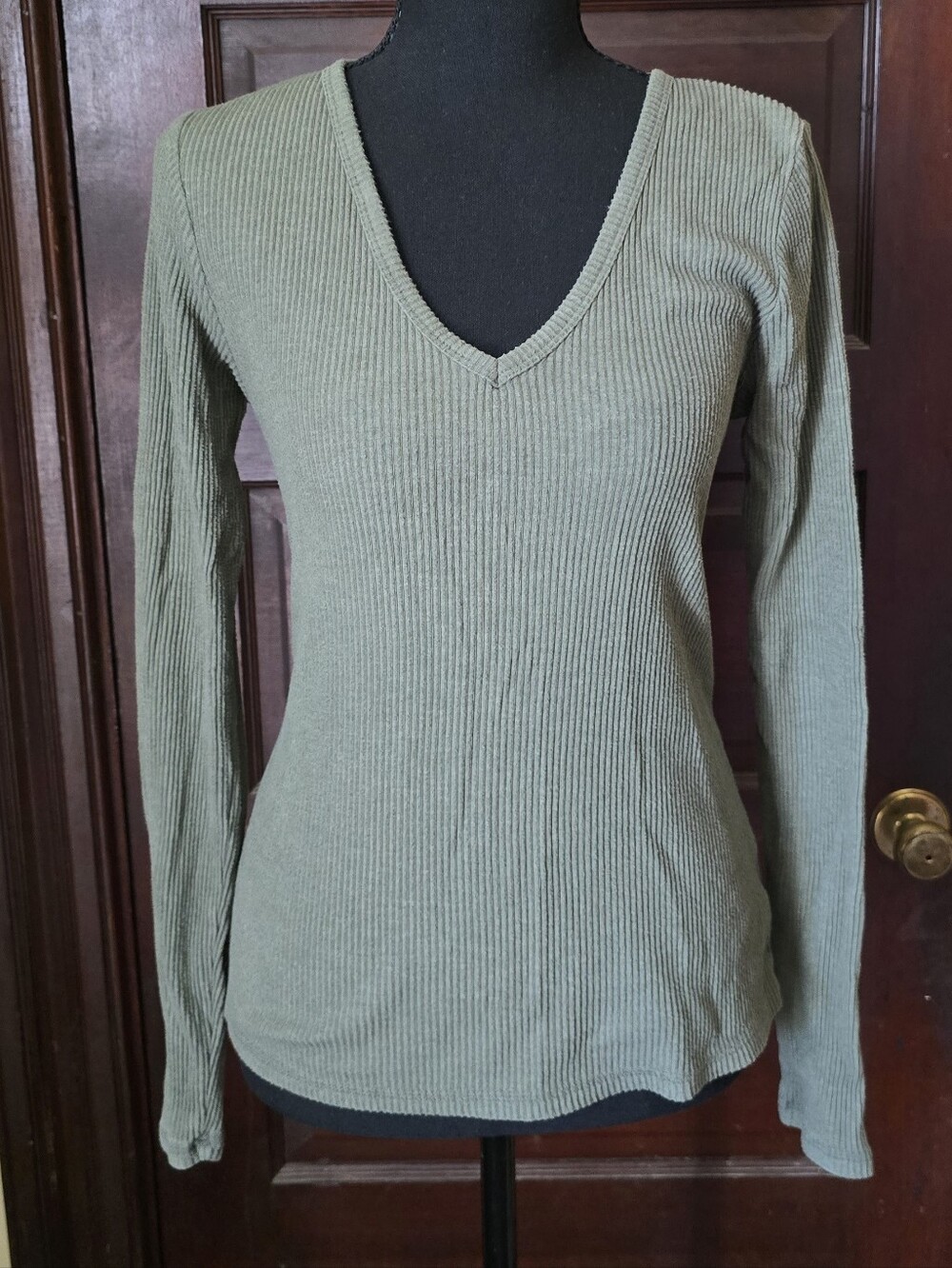 Old Navy Olive Green Ribbed V-Neck Sweater